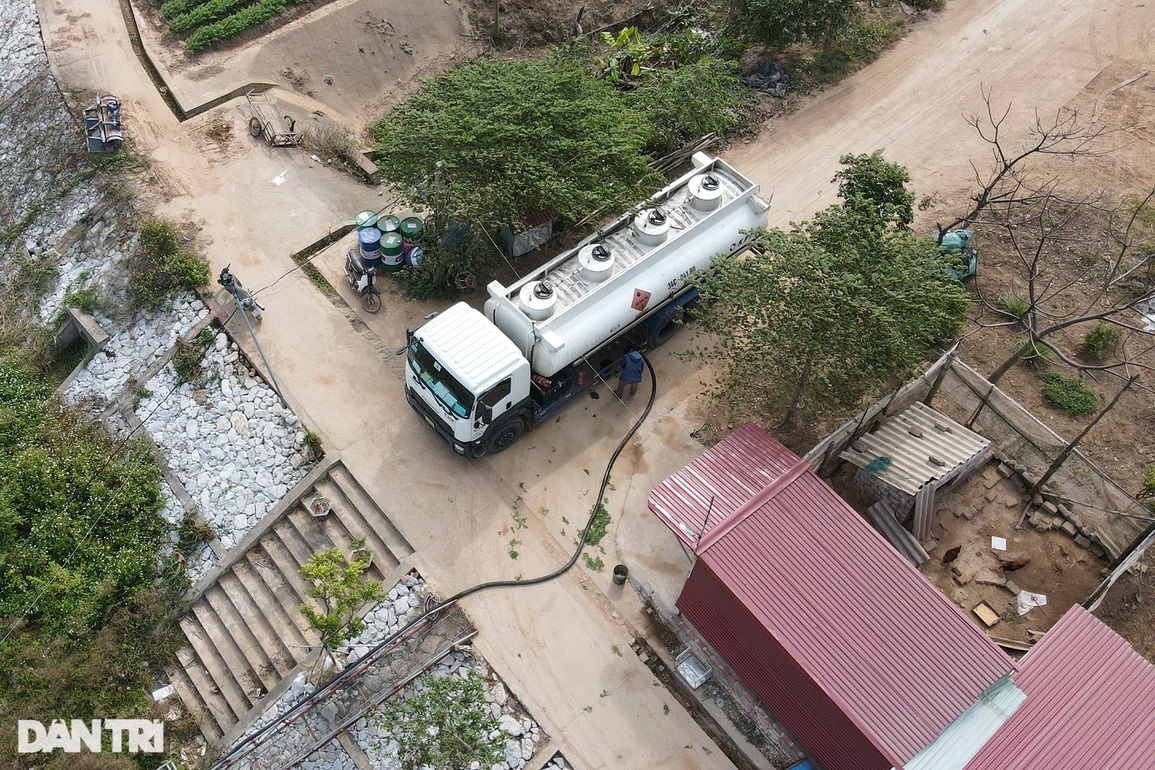 Kỳ 3: Lộ diện ông trùm cung cấp dầu lậu dọc tuyến sông Đuống - 2 Kỳ 3: Lộ diện ông trùm cung cấp dầu lậu dọc tuyến sông Đuống - 2