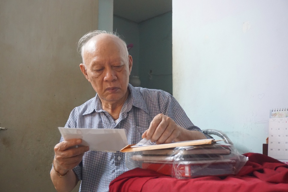 Cựu chiến binh nặng lòng với học sinh nghèo - 3 Cựu chiến binh nặng lòng với học sinh nghèo - 3