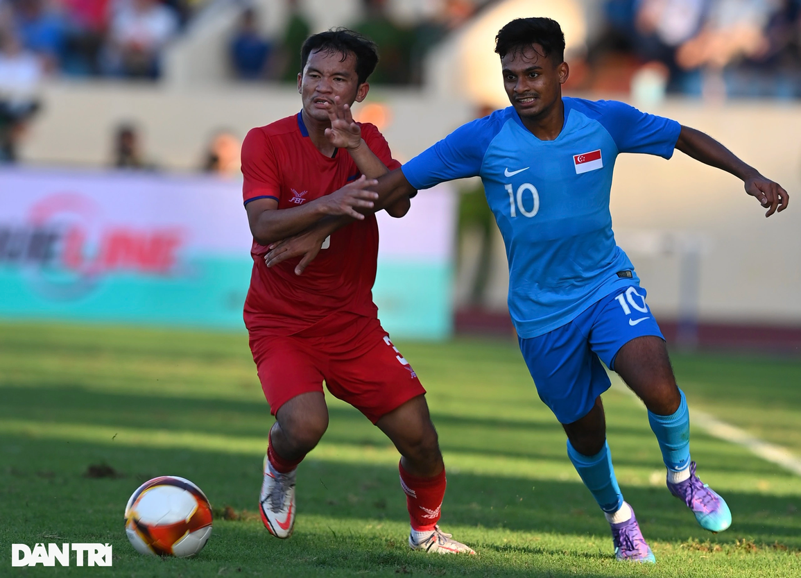 Ép sân U23 Singapore, U23 Campuchia vẫn nhận thất bại đáng tiếc - 2 Ép sân U23 Singapore, U23 Campuchia vẫn nhận thất bại đáng tiếc - 2