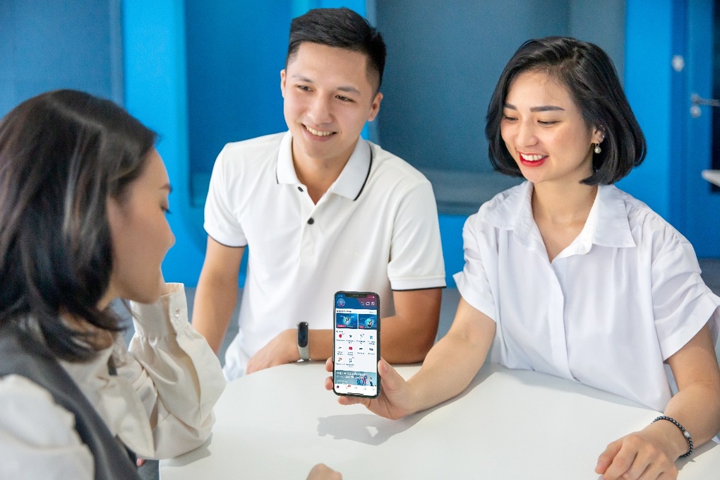 VietinBank iPay Mobile hướng tới mục tiêu trở thành ngân hàng số vạn năng - 2 VietinBank iPay Mobile hướng tới mục tiêu trở thành ngân hàng số vạn năng - 2