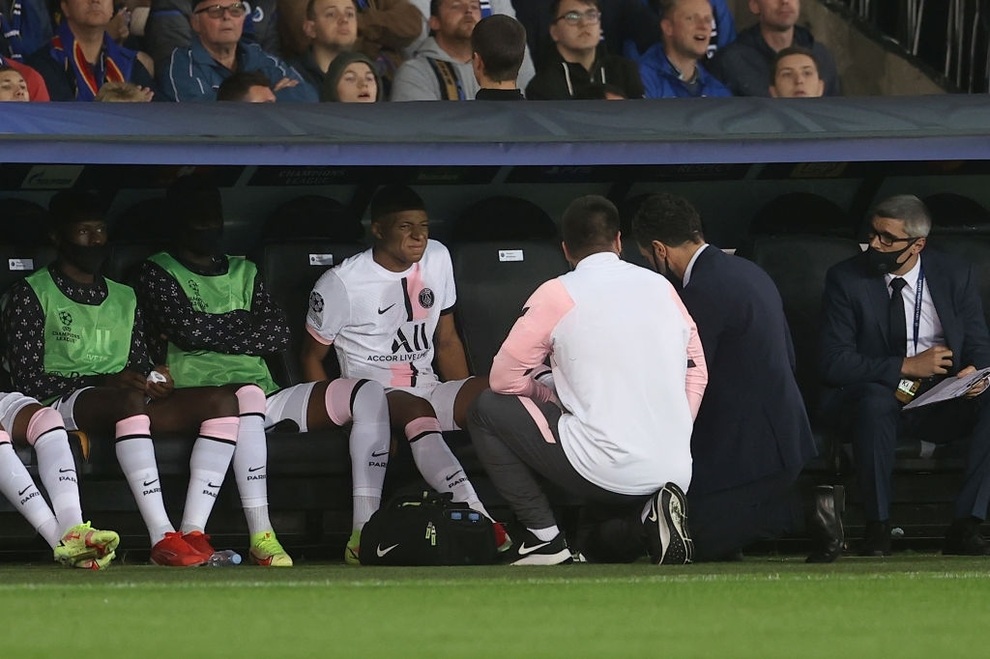 Mbappe dính chấn thương ở trận đấu PSG gây thất vọng - 2 Mbappe dính chấn thương ở trận đấu PSG gây thất vọng - 2