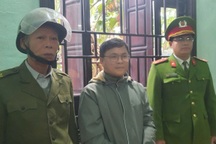 Bắt cựu cán bộ Văn phòng Đoàn đại biểu Quốc hội Huế
