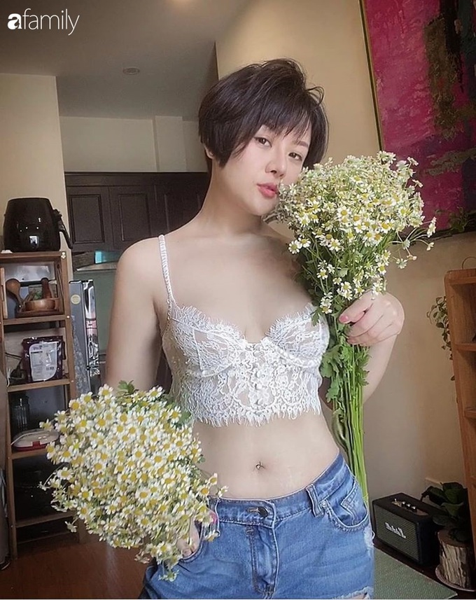 Chị em khoe "thành tựu" rực rỡ sau 3 tuần ở nhà tránh dịch: Người sở hữu bụng có múi, body đẹp miễn chê, người hốt bạc nhờ bán đồ ăn online - Ảnh 9. Chị em khoe "thành tựu" rực rỡ sau 3 tuần ở nhà tránh dịch: Người sở hữu bụng có múi, body đẹp miễn chê, người hốt bạc nhờ bán đồ ăn online - Ảnh 9.