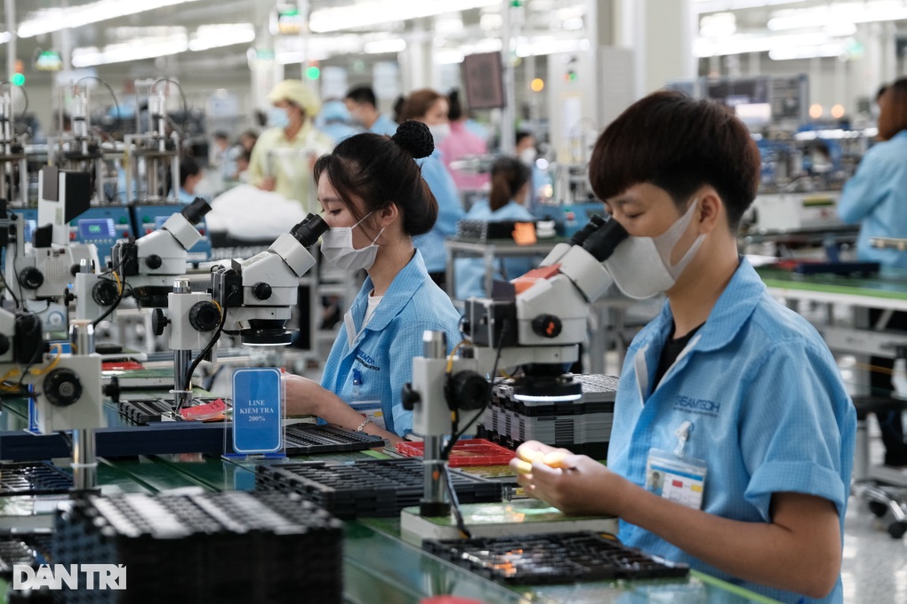 Hà Nội: Lương tăng nhưng thưởng Tết nhiều ngành giảm sâu - 3 Hà Nội: Lương tăng nhưng thưởng Tết nhiều ngành giảm sâu - 3