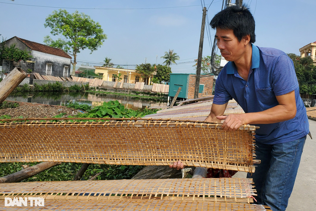 Vợ chồng bỏ phố về quê, ung dung kiếm nửa tỷ đồng/năm với nghề truyền thống - 1 Vợ chồng bỏ phố về quê, ung dung kiếm nửa tỷ đồng/năm với nghề truyền thống - 1