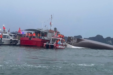 Bảo hiểm Bảo Việt triển khai tạm ứng bồi thường khách hàng trên tàu Vịnh Xanh 58