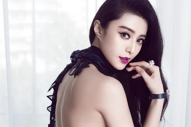 Phạm Băng Băng bị xóa mặt trong phim mới phát hành