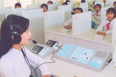 Học sinh tiểu học được học 4 kỹ năng nghe, nói, đọc, viết tiếng Anh