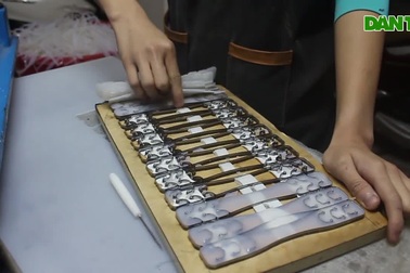 May cấp tốc 6.000 chiếc “tai giả” gửi tuyến đầu chống dịch