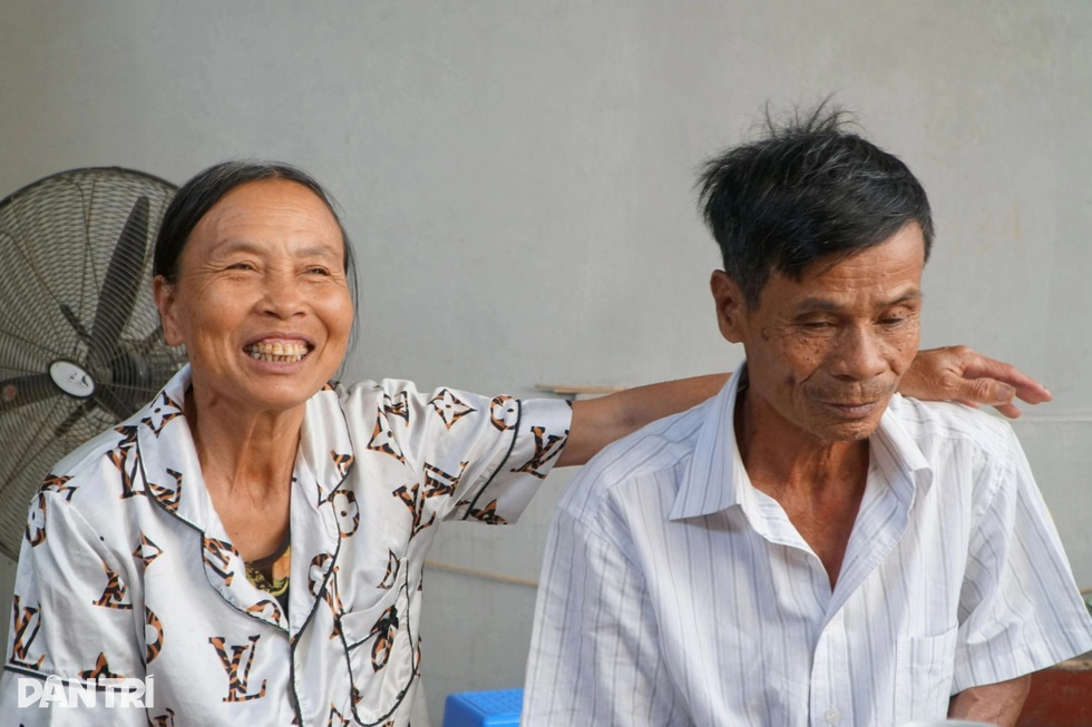 Sự thật bất ngờ về thân phận người đàn ông được nhận làm con nuôi 40 năm - 1