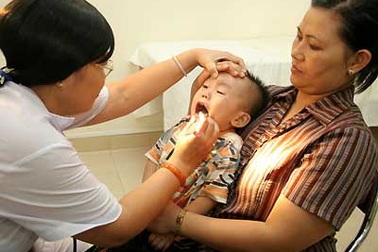 Máy xông mũi họng: dễ dùng nhưng cũng dễ mang… họa