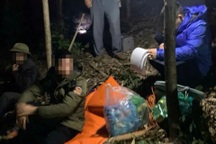 Khai quật tử thi đối tượng giết người trốn truy nã 18 năm