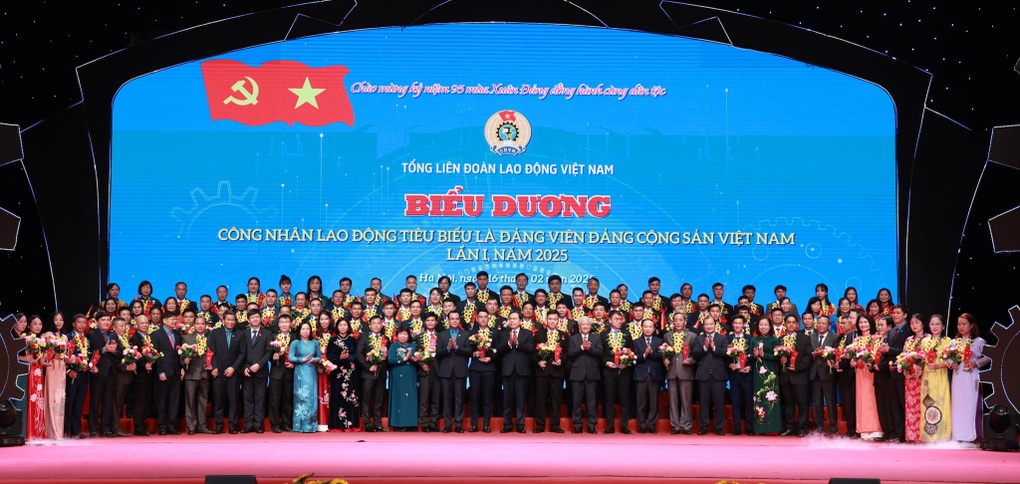 Triển khai hiệu quả cải cách tiền lương, tăng lương hưu - 2 Triển khai hiệu quả cải cách tiền lương, tăng lương hưu - 2