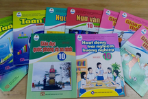 "Bình ổn giá" sách giáo khoa