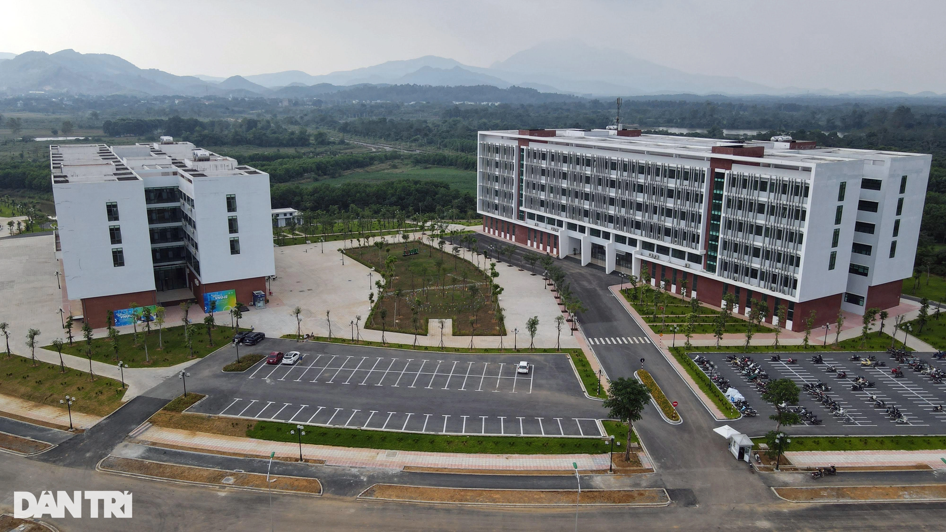 Cận cảnh khu đô thị Đại học Quốc gia Hà Nội sau gần 20 năm triển khai - 5 Cận cảnh khu đô thị Đại học Quốc gia Hà Nội sau gần 20 năm triển khai - 5