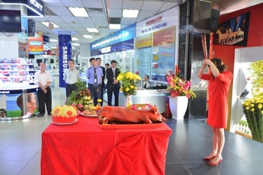 Siêu thị, hàng quán rầm rộ khai trương đầu năm