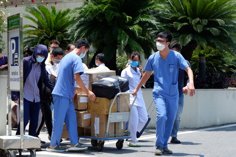 TPHCM lấy lại nhịp đập trái tim nhờ sự chi viện từ mọi miền cả nước - 1 TPHCM lấy lại nhịp đập trái tim nhờ sự chi viện từ mọi miền cả nước - 1