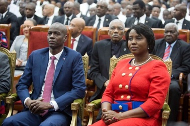 Đệ nhất Phu nhân Haiti bị bắn nguy kịch, được đưa sang Mỹ cấp cứu