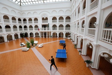 Cựu chủ tịch công ty vàng lớn nhất nước Nga bỏ tiền túi lập trại mồ côi