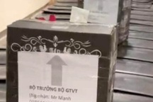 Bộ trưởng Giao thông nói gì về lô hàng gửi máy bay mang tên mình?