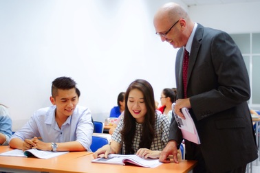 UEF chính thức tuyển sinh ngành Luật kinh tế 