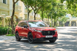 Honda CR-V e:HEV giá 1,25 tỷ đồng, ai sẽ lựa chọn? - 1