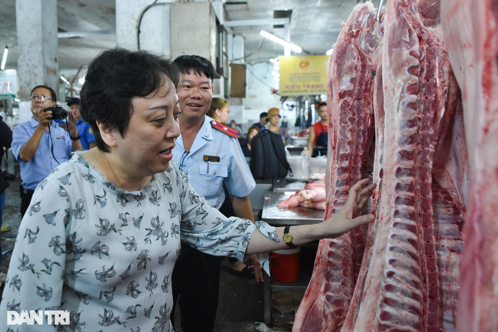 Giám đốc Sở An toàn thực phẩm: Thà ăn ít lại, chọn thực phẩm an toàn - 2 Giám đốc Sở An toàn thực phẩm: Thà ăn ít lại, chọn thực phẩm an toàn - 2