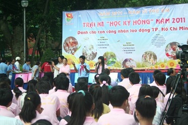 Khai mạc trại hè Học kỳ hồng cho con công nhân