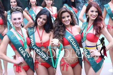 Mỹ nhân Hoa hậu Trái đất 2016 khoe sắc với trang phục áo tắm