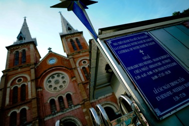 Cận cảnh nhà thờ Đức Bà sau hai năm trùng tu