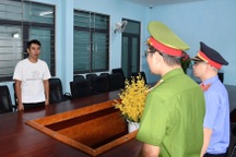 Mang dao và xăng đi đe dọa giết người do mâu thuẫn đất đai