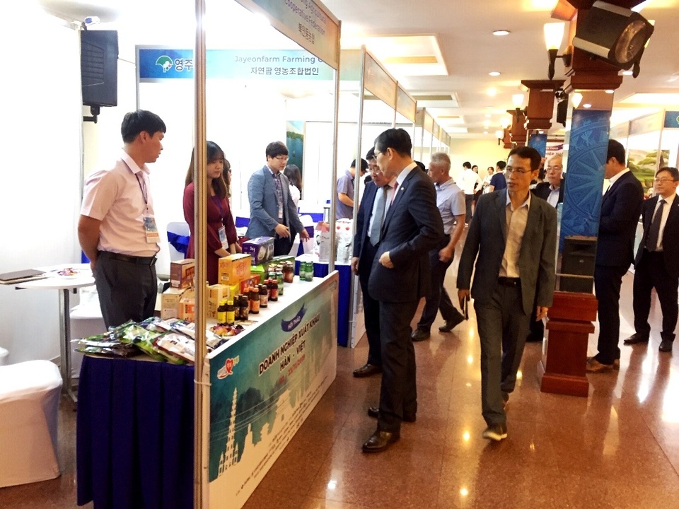 Hàn Quốc muốn bán thêm nhiều nho, lê, táo, nhân sâm…sang Việt Nam - 1 Hàn Quốc muốn bán thêm nhiều nho, lê, táo, nhân sâm…sang Việt Nam - 1