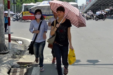 Miền Trung nắng nóng, miền Bắc hạ nhiệt