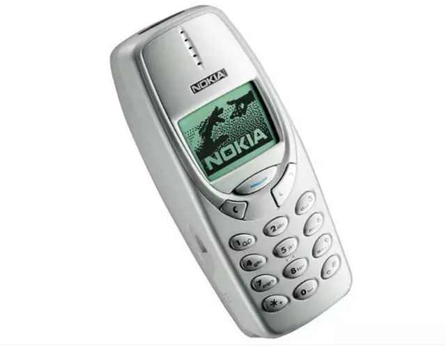 Nokia 1100, Moto RAZR và những chú dế độc đáo trước kỷ nguyên smartphone - 3 Nokia 1100, Moto RAZR và những chú dế độc đáo trước kỷ nguyên smartphone - 3