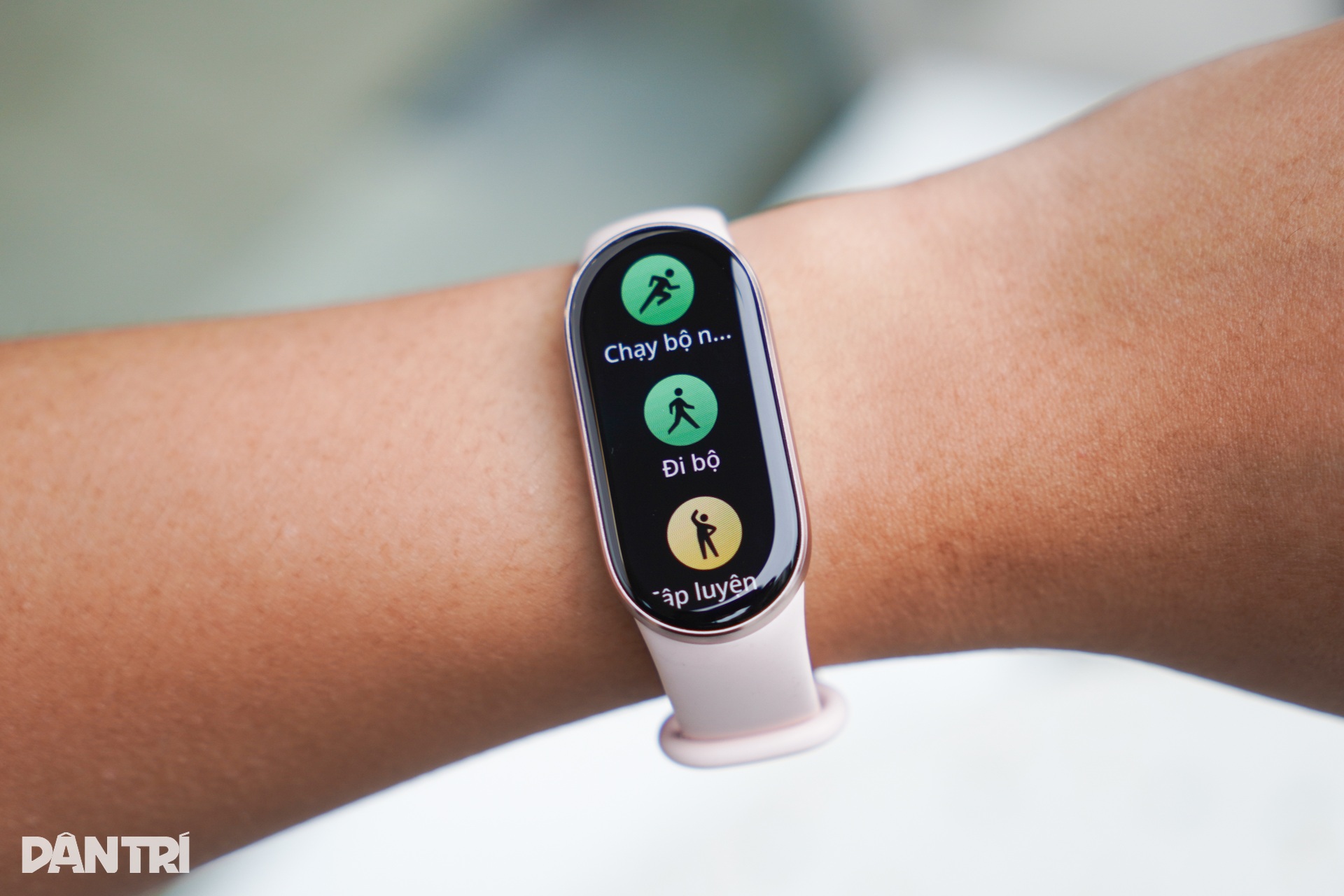Đánh giá vòng đeo tay thông minh Xiaomi Smart Band 10: Dành cho ai? - 10 Đánh giá vòng đeo tay thông minh Xiaomi Smart Band 10: Dành cho ai? - 10