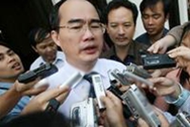 Bộ trưởng GD-ĐT “mở hàng” phiên chất vấn