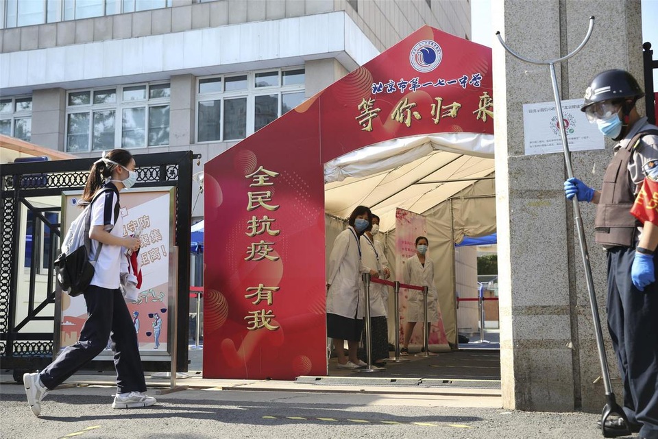 Trung Quốc: Dịch Covid-19, lũ lụt tăng thêm áp lực cho thí sinh thi Gaokao - 7 Trung Quốc: Dịch Covid-19, lũ lụt tăng thêm áp lực cho thí sinh thi Gaokao - 7