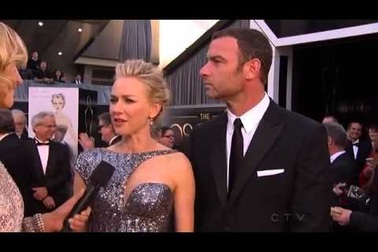 Naomi Watts thanh lịch trên thảm đỏ