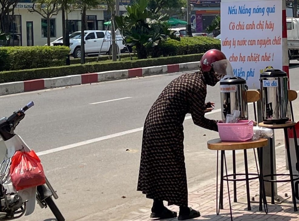Cư dân mạng thả tim cho hình ảnh nước cam miễn phí trong ngày nắng nóng - 1 Cư dân mạng thả tim cho hình ảnh nước cam miễn phí trong ngày nắng nóng - 1