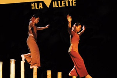 Xiếc Việt “làng tôi” trên sân khấu Paris 