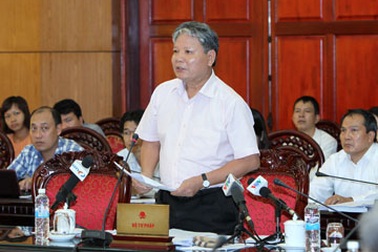 Bộ trưởng Tư pháp nhận nhiều tâm thư của người đồng tính