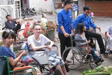 Cô giáo khuyết tật làm thủ lĩnh thanh niên