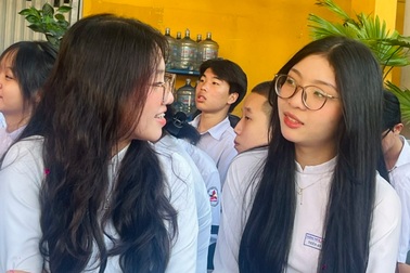 Quy chế tuyển sinh 2025: Quá nhiều tổ hợp xét tuyển, có đáng ngại?