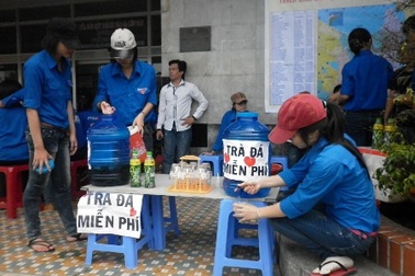 Trà đá tiếp sức mùa thi