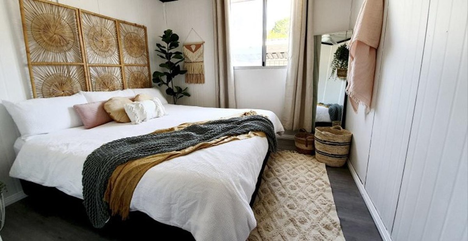 Lên mạng “săn đồ” cũ, cặp đôi gây bất ngờ vì lột xác nhà đẹp như khách sạn - 4