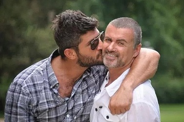 Thi thể của George Michael vẫn chưa được chôn cất