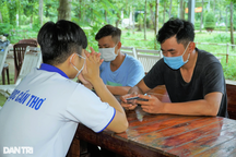 Hàng trăm sinh viên bỗng hóa "con nợ" vì mua hàng đứng tên hộ