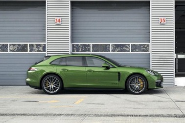 Triệu hồi xe Porsche Panamera trên toàn thế giới