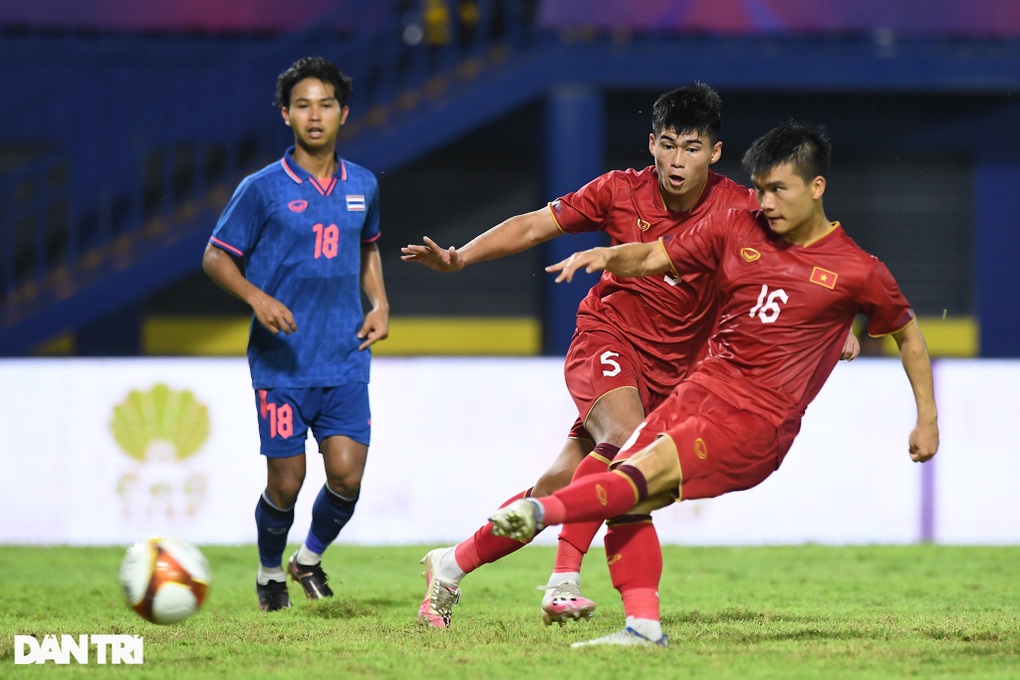 BLV Quang Huy: U22 Việt Nam có thể tốt hơn thời HLV Park Hang Seo - 2 BLV Quang Huy: U22 Việt Nam có thể tốt hơn thời HLV Park Hang Seo - 2