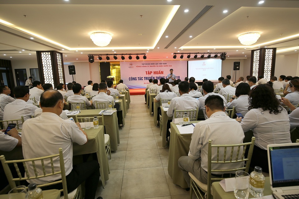 EVNNPT tổ chức tập huấn công tác truyền thông năm 2019 - 1 EVNNPT tổ chức tập huấn công tác truyền thông năm 2019 - 1